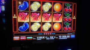 90jl Slots section showing casino-style game categories on mobile